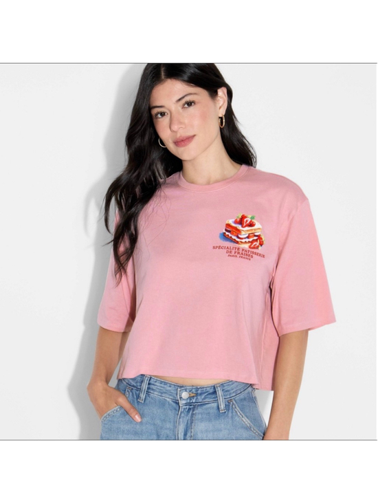 Modern Lux Tops - Women’s Strawberry Dessert Boxy Cropped Graphic T-Shirt - Rose Pink M NWT 🍓✨
